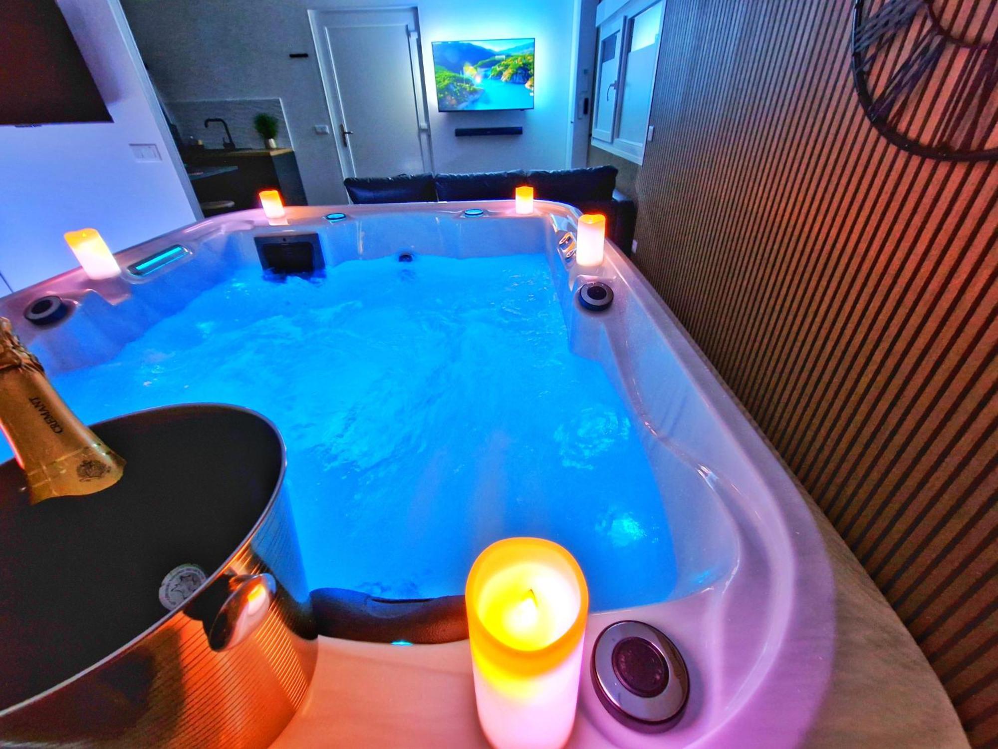 Relax Spa-4 Pers-Jacuzzi-Parking-Jardin-Clim-Colmar Muntzenheim エクステリア 写真