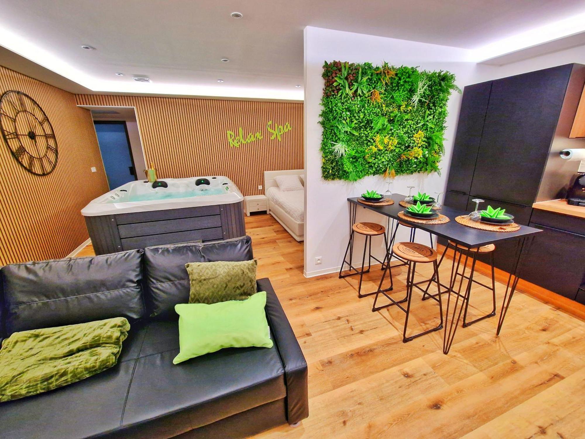 Relax Spa-4 Pers-Jacuzzi-Parking-Jardin-Clim-Colmar Muntzenheim エクステリア 写真