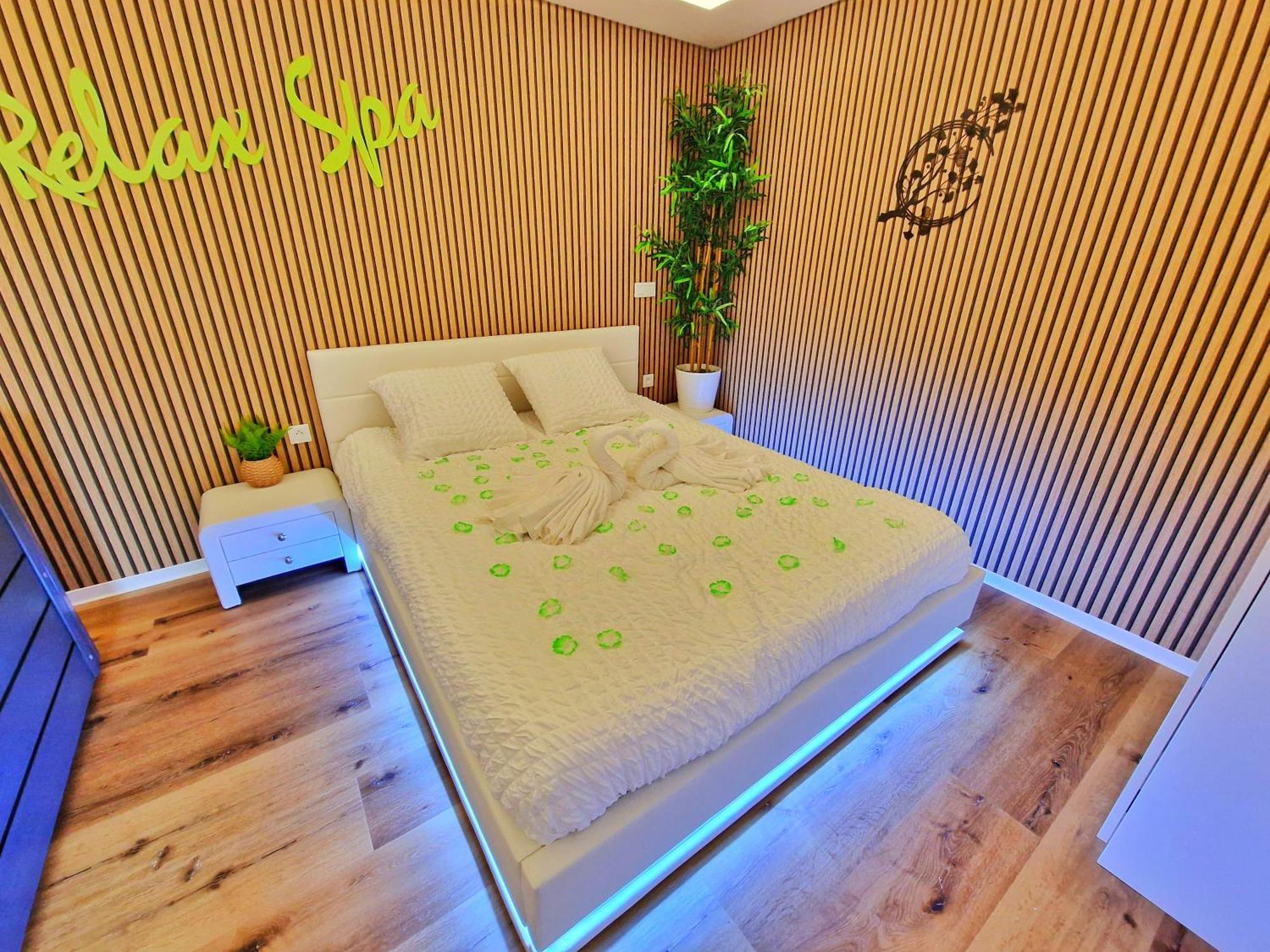 Relax Spa-4 Pers-Jacuzzi-Parking-Jardin-Clim-Colmar Muntzenheim エクステリア 写真